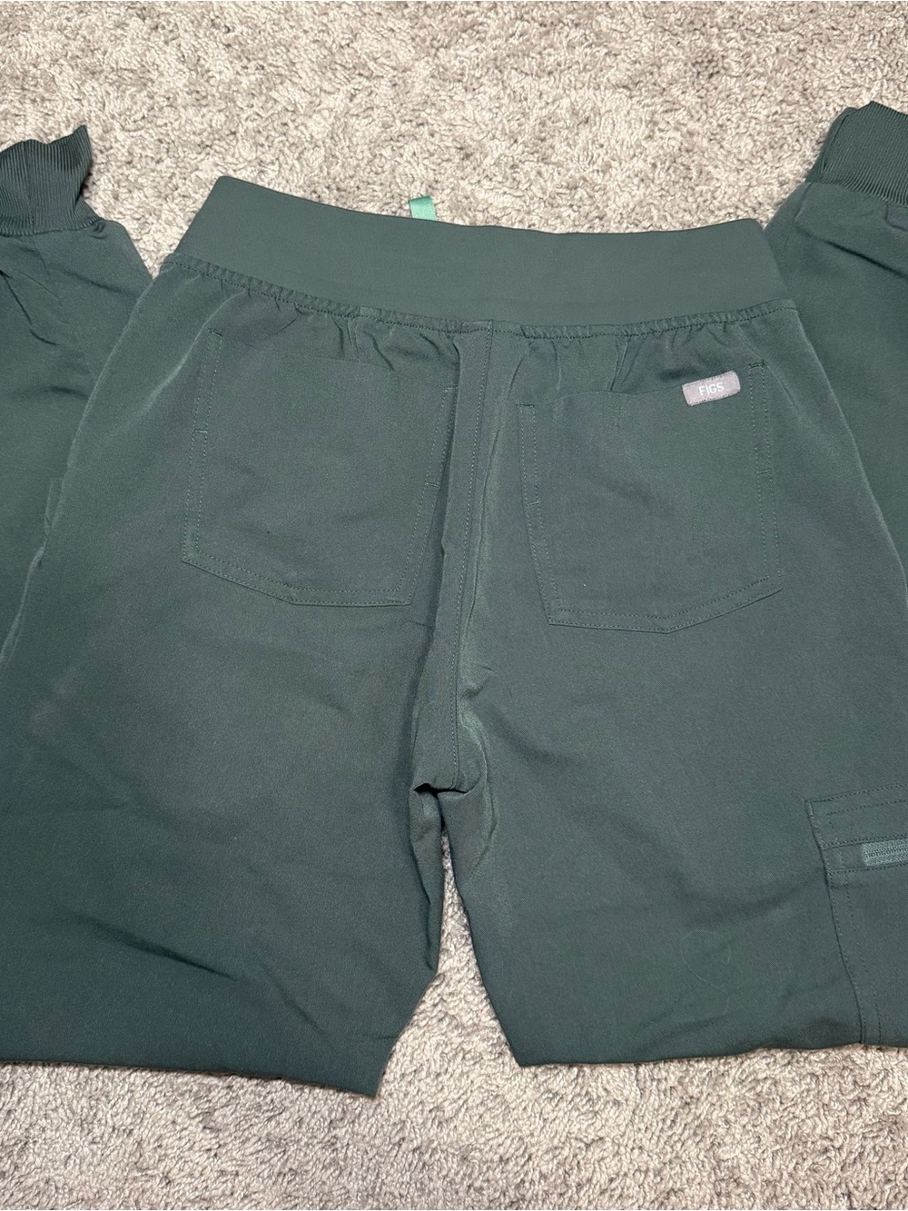 Figs Women’s Bonsai Zamora - Jogger Scrub Pants - Picture 4 of 7